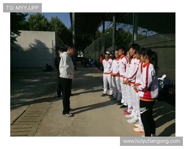 西安网球队协作技巧分析与提升策略探讨 西安网球队协作技巧分析与提升策略探讨